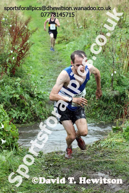 Senior mens relay, Sunderland Harriers Open Cross Counry, Farringdon Park, Sunderland. Photo: David T. Hewitson/Sports for All Pics